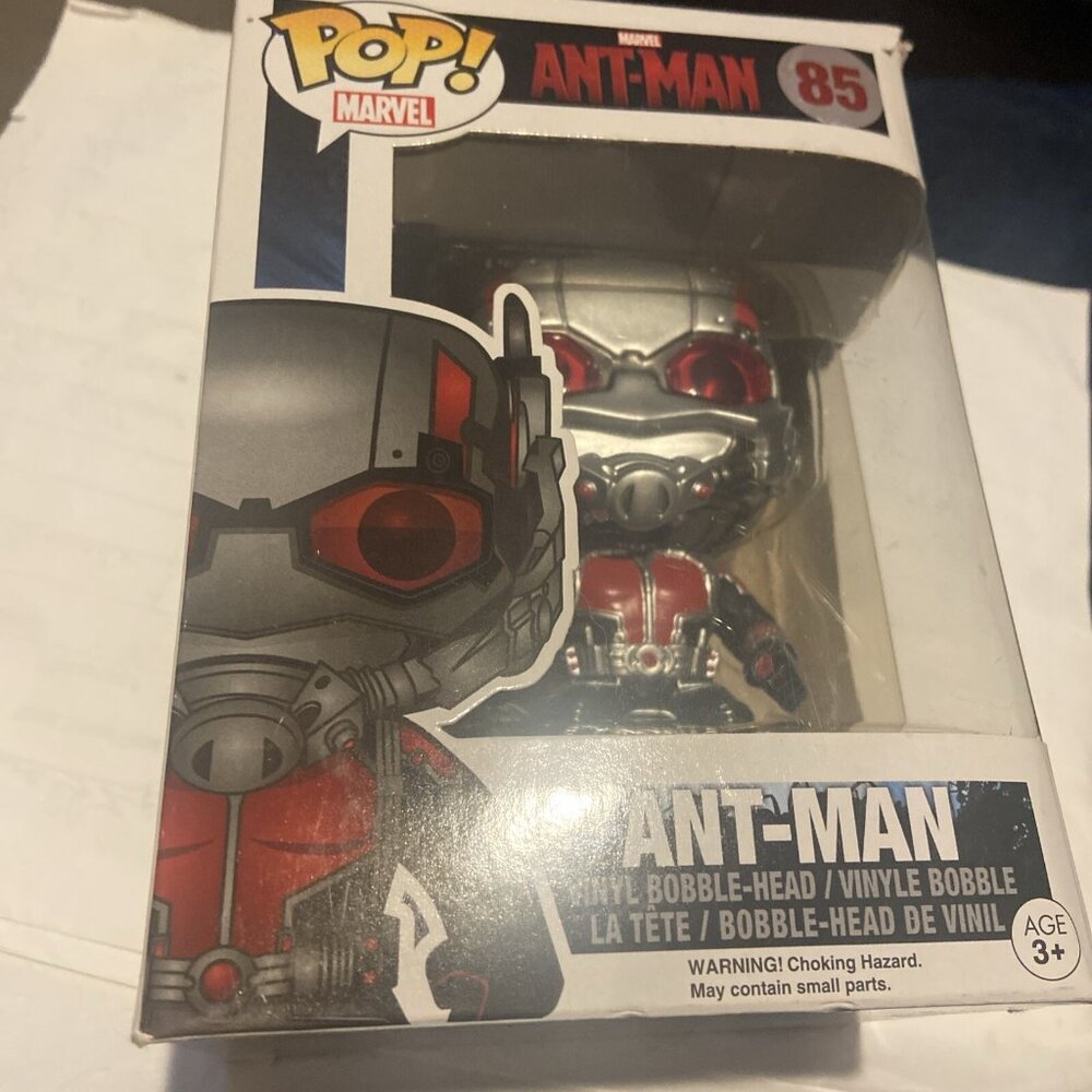 FUNKO POP ! ANT MAN 85 HOT TOPIC EXCLUSIVE POP MARVEL BOX NOT MINT M01
